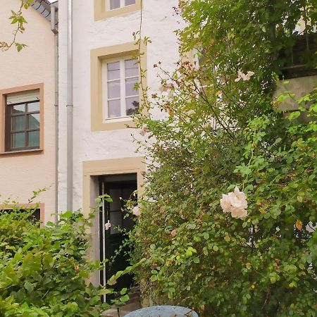 Living-In-History: Meister Carl Apartment Dudeldorf Exterior photo